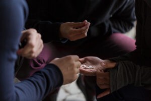 teens using drug pills